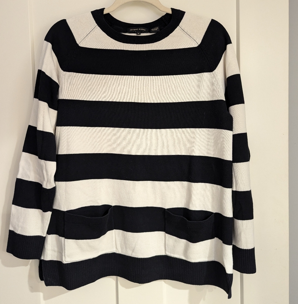 Jeanne Pierre Black and white striped sweater with pockets size Medium